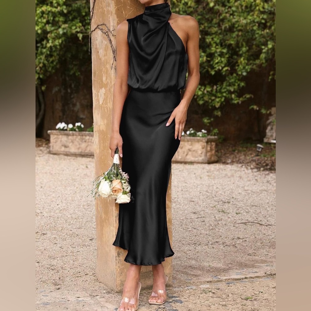 Black Sleeveless Cocktail Dress